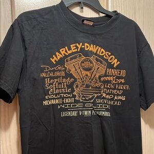 Vintage Harley-Davidson Black Short Sleeve Tee with Engine Graphic